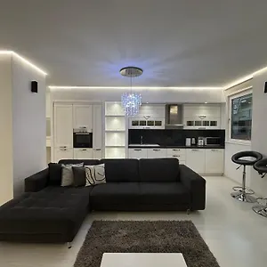 Tam Serviced 2bdr Center No6 Tirana